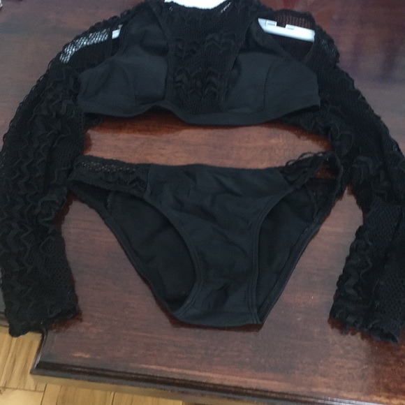 Swimsuit - Picture 3 of 3